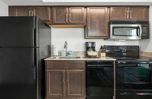 Cherry Grove Beach Resort | Relaxing Beachfront Getaway with Spacious 1BR at Towers on the Grove