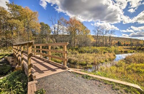 Windham Apartment | Relaxing Catskills Apt < 3 Mi to Windham Mountain!