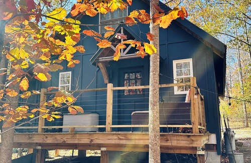 Barboursville Cottage | Relaxing cottage in the woods just minutes from wineries,hiking,restaurants.