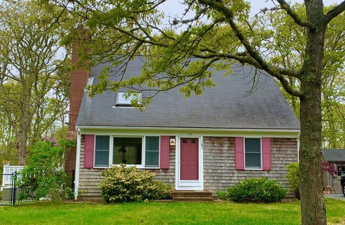West Chatham House | Relaxing, peaceful area close to beaches, downtown Chatham, and walking trails.
