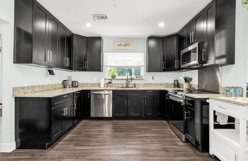 East Central Boulevard Villa | Relaxing Salt Pool & Spa, Walk to Key Lime House!