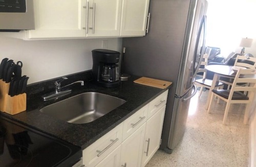 Deerfield Beach Condo | RENOVATED! Condo 1 block from the beach