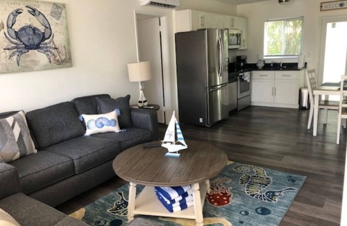 Deerfield Beach Condo | RENOVATED! Condo 1 block from the beach