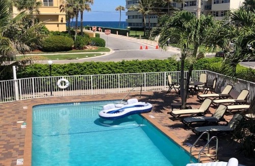 Deerfield Beach Condo | RENOVATED! Condo 1 block from the beach