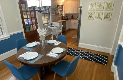 North Chesterfield House | Renovated Modern Home Minutes to Downtown Richmond