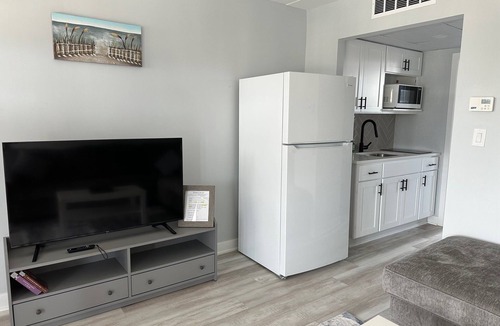 North Wildwood Condo | Renovated Wildwood Apartment 2 blocks from the beach and boardwalk!