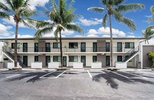 Croissant Park Condo | Rent 2/1 in Fort Lauderdale near Las Olas