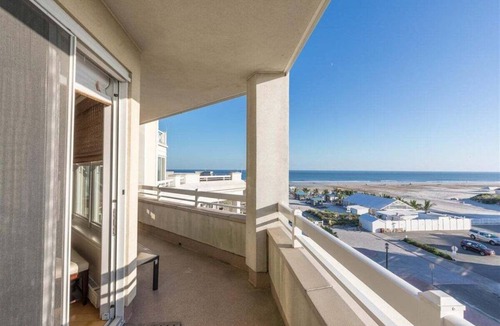 Diamond Beach Condo | Residence 412 at The Grand