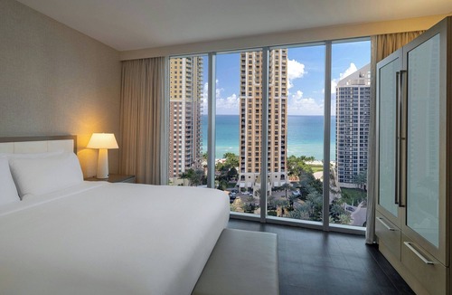 Sunny Isles Beach Hotel | Residence Inn by Marriott Miami Sunny Isles Beach