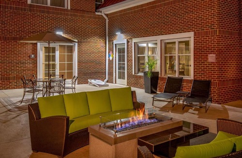 Greenbrier East Hotel | Residence Inn by Marriott Chesapeake Greenbrier