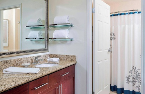 Canton Hotel | Residence Inn Canton