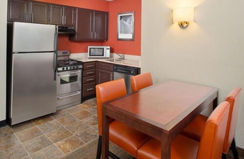 Innsbrook Hotel | Residence Inn Richmond Northwest