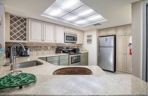 Diamond Beach Condo | Resort-Style Beach-Front Condo in North Beach Tower in Diamond Beach!