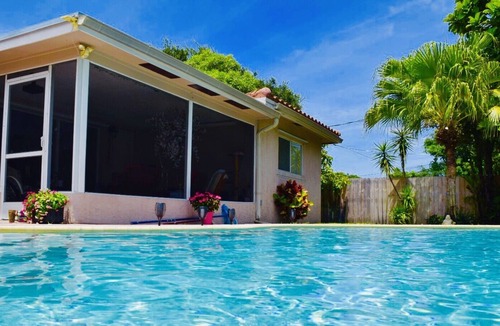 Deerfield Beach House | Retreat at the Cove - Self Check In / Close to the Beach