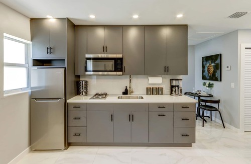 Little Ranches Apartment | Revive: Trendy design & Near Beach