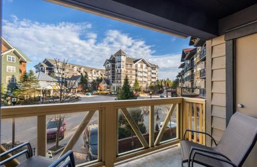 Edray Apartment | RF 219 Ski-InOut Hot Tub & Garage Sleeps 4