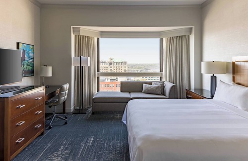 City Center Hotel | Richmond Marriott