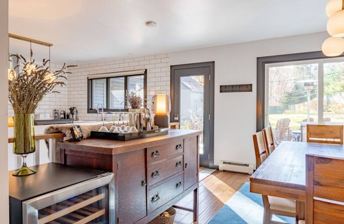 Stone Ridge Apartment | Ridgetop Retreat