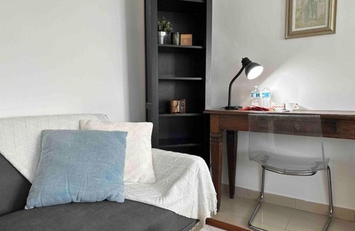Flamingo/Lummus Apartment | Right on the beach, Ocean Drive Secured Condo