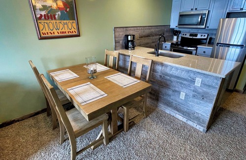 Edray Condo | Rimfire 143 - One of a kind 1-bedroom in Snowshoe Village.