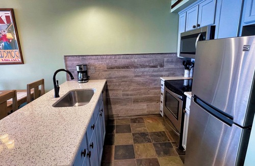 Edray Condo | Rimfire 143 - One of a kind 1-bedroom in Snowshoe Village.