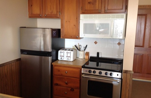 Edray Condo | Rimfire Lodge 307 - Deluxe Full Studio with Full Kitchen, Sleeps 4