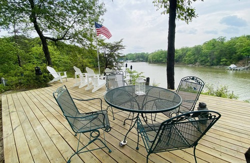Lancaster House | River Retreat, Slice of Heaven, Tranquility, Fishing, Kayak, Crabbing, 4BR, Pet