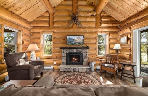 Whitefish House | River View Cabin