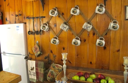 Town of Webb Cabin | Riverfront Cabin for Two, Perfect Getaway! Summer- Weekly only Sat. to Sat.
