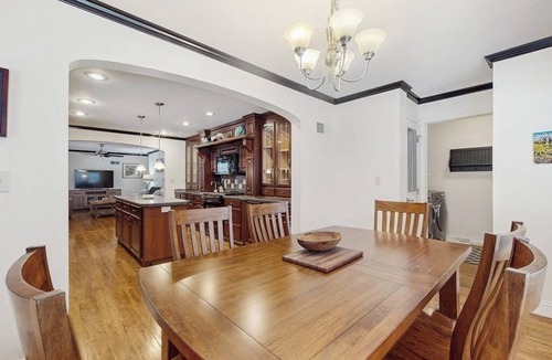 Arlington House | Riverfront, dog-friendly, mountain views, a/c, deck, ski nearby, gas stove, w/d