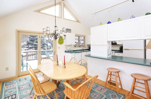 Carroll House | Riverfront Home IN Bretton Woods Ski Area RIVER ACCESS, Views, Air Conditioning