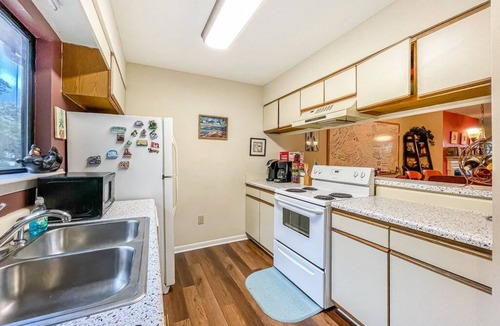 Rocky Point Condo | Riverfront Retreat with Gorgeous View