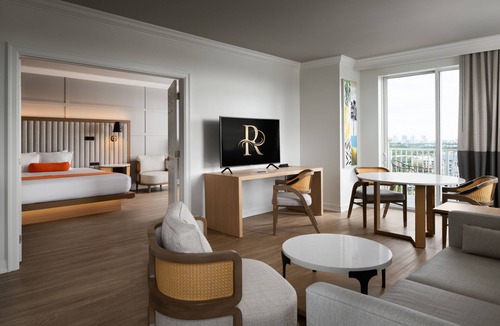Beverly Heights Hotel | Riverside Hotel