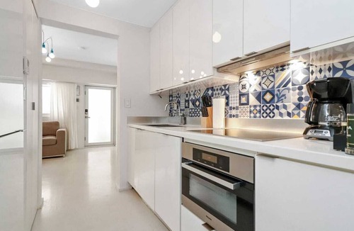South Pointe Apartment | Roami at 250 Collins | Pool | Next to Beach