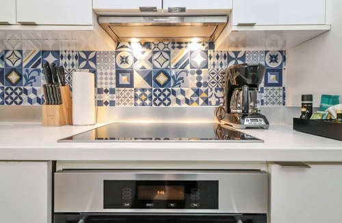 South Pointe Apartment | Roami at 250 Collins | Pool | Next to Beach