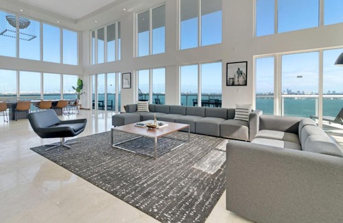 North Bay Village Apartment | Roami at Adagio