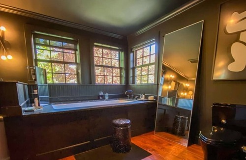 Stuyvesant Villa | Rode Barns - Farmhouse compound near Hudson
