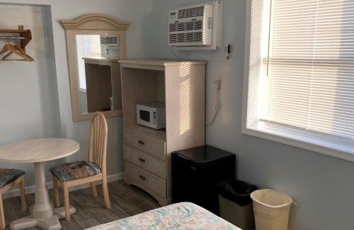 North Wildwood Hotel | Roman Holiday Resort