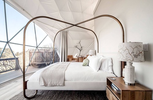 Fredericksburg Cabin | Romantic Domes with Hot-Tub and Hill Country Views in Texas