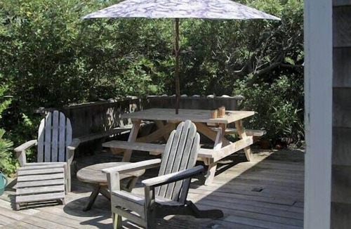 North Truro Cottage | Romantic Waterfront Artist Cottage