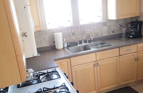 North End House | Roofline Ocean View - Steps to beach and boardwalk!