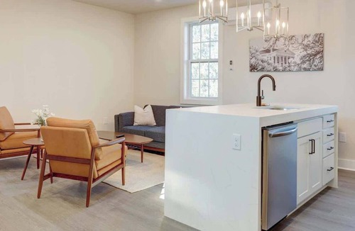 Belmont Condo | Rooftop Retreat with Mtn Views - Unit #309