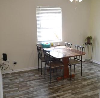Fifeville House | Room A of a Town House Close to UVA Hospital