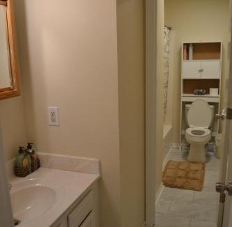 Fifeville House | Room A of a Town House Close to UVA Hospital