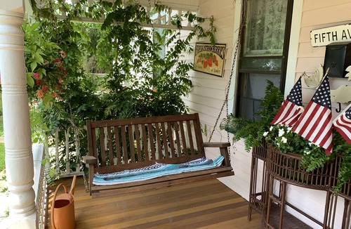 West Cape May House | Roost WCM Center of town. Old charm meets modern conveniences !