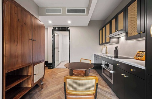 Bowery Condo | Rove Travel | Freeman 403 | Condo w/Amenities