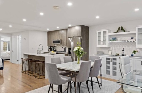 Washington Heights Apartment | Rove Travel | Ivy | Lux 2 BR Huge Private Outdoors