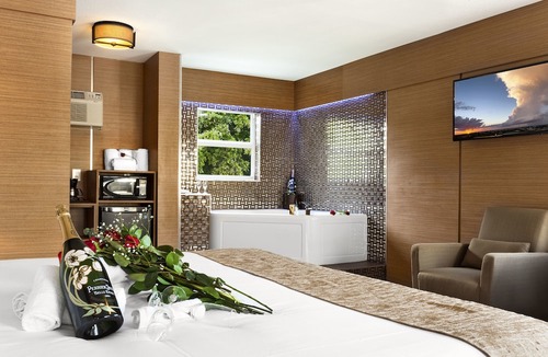 Galt Mile Hotel | Royal Beach Palace Fort Lauderdale