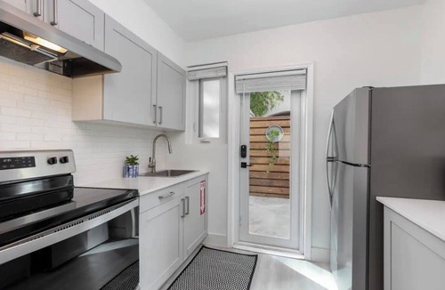Colee Hammock Apartment | Rustic Cozy Haven - 1 bedroom Las Olas in FORT LAUDERDALE