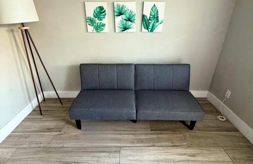 Poinciana Park Apartment | Rustic Retreats Modern 1BR for 2 guests in the heart of Fort Lauderdale